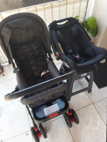 Bebê conforto e carrinho