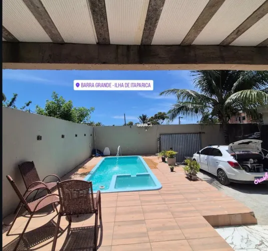 Casa com piscina na ilha de barra grande