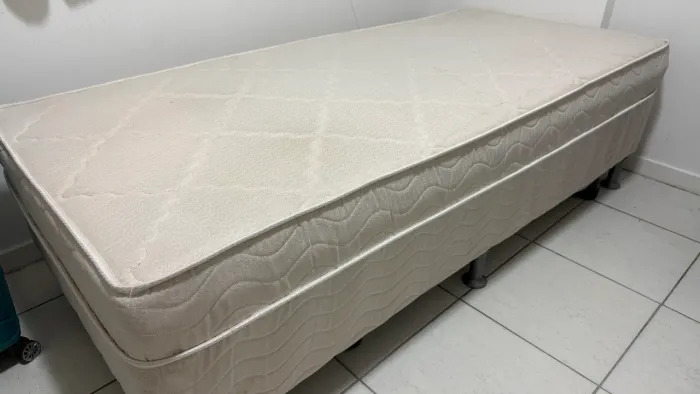 CAMA BOX INTEGRADA DE SOLTEIRO USADA