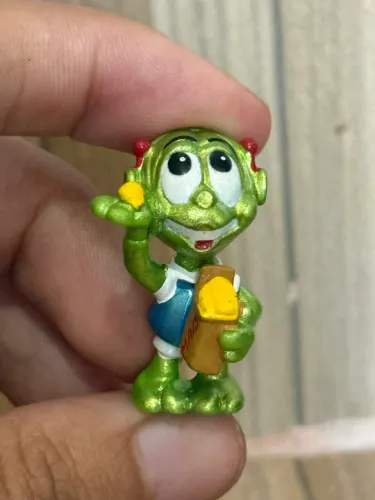 miniatura extralunáticos kinder ovo 1998