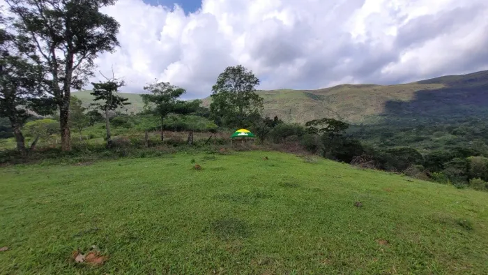 Terreno com vista para a Serra da Moeda Brumadinho