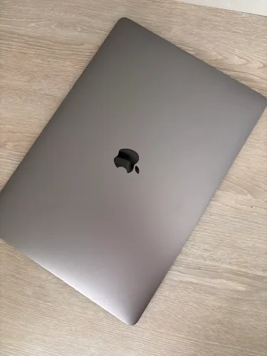 MacBook Pro Touch Bar ( 2016)