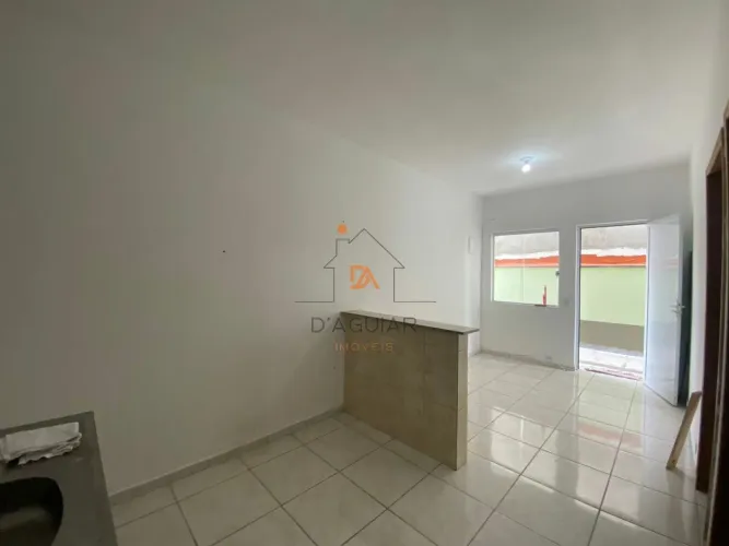 Casa de condomínio para alugar na Vila Nova Mazzei com 1 dormitório e 35 m².