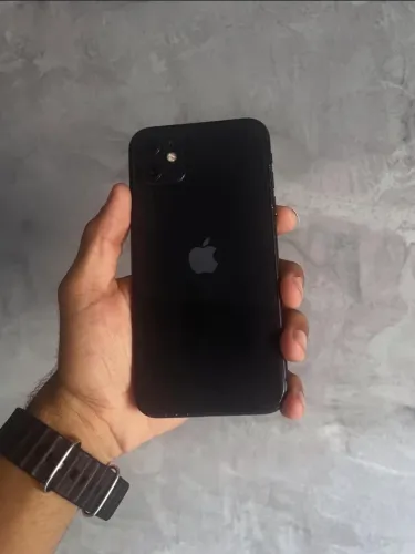 Vende-se Iphone 11 seminovo - Saúde da Bateria 100%