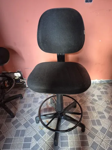Cadeira alta giratoria para comércio e loterica