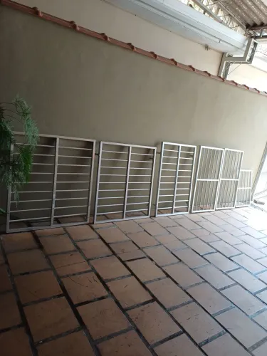 Grades de proteção em aluminio