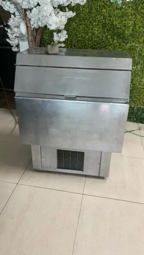 Máquina de gelo Everest