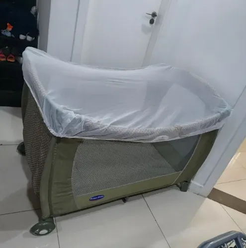 Berço e cercadinho Portátil com trocador
