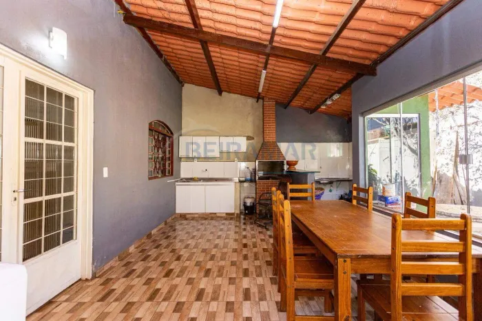 Casa de Condomínio à Venda com 350 m² no Grande Colorado, Brasília