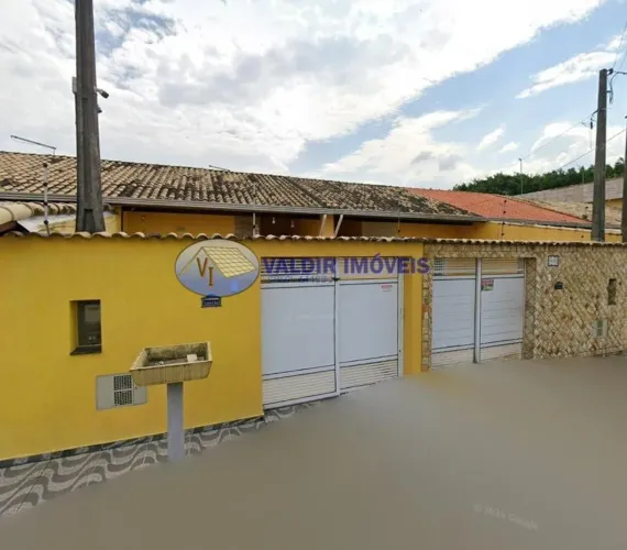 Casa para Venda em Itanhaém, Jardim Suarão, 2 dormitórios, 1 suíte, 2 banheiros, 2 vagas