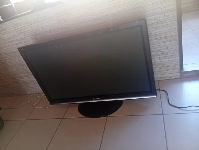 Vendo tv 60 polegadas não smartv