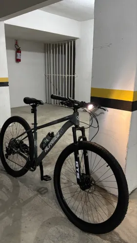 MTB Aro 29 - Nova Freio hidráulico e K7