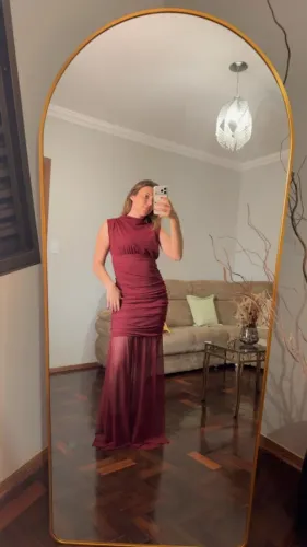 Vestido bordo, tamanho M, nunca usado