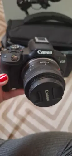 KIT CANON EOS R50 + GIMBAL MOZA AIRCROSS 2 BARBADAAA