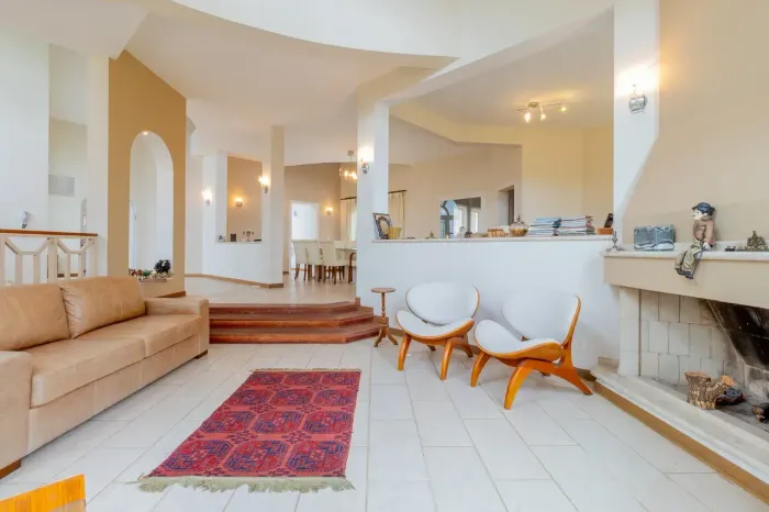 Casa no Condomínio Fazenda Vila Real em Itu com 610m2 de A.U .4 Suítes Lazer Completo Priv