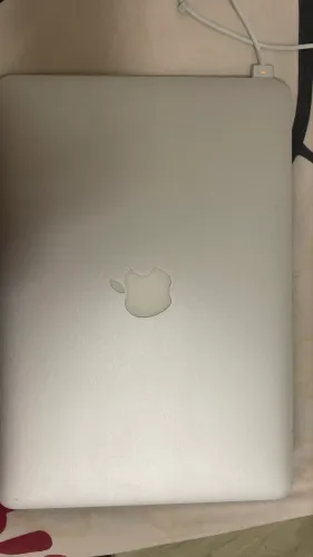MacBook Air 13? Intel Core i5 - Conservado
