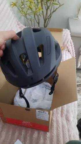 Capacete specialized Novo na caixa