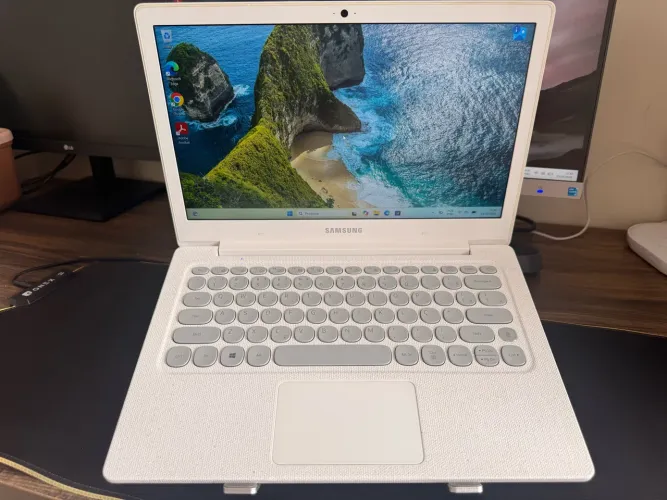 Notebook Samsung Flash Celeron 10ªth Geração FullHD SSD 128Gb Nvme Rede5G