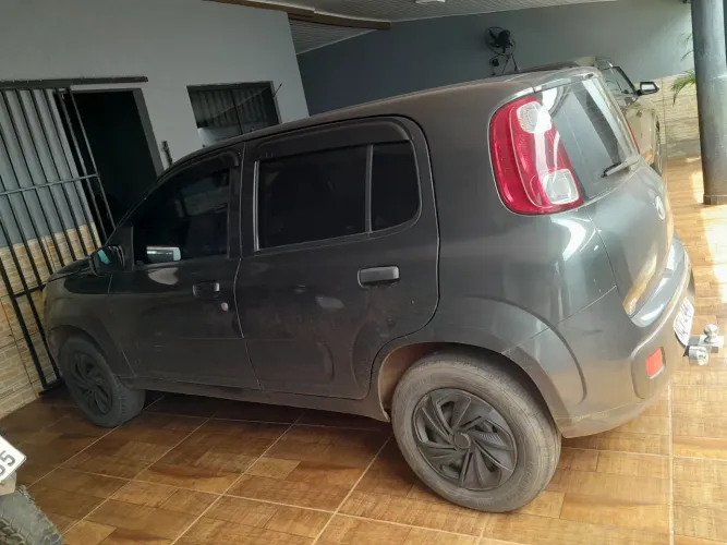 Fiat Uno Vivace/rua 1.0 EVO Fire Flex 8V 5P 2012