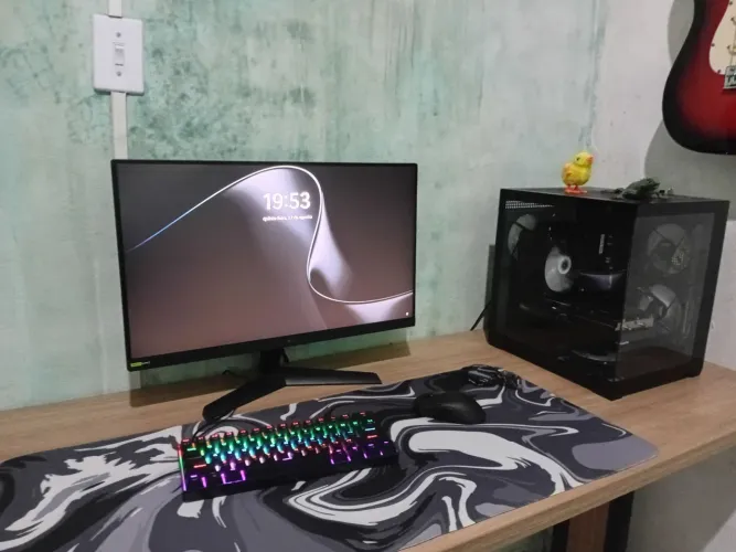 PC Completo, Rayzen 5 500, RX 7600, 16Gb de Ram, SSD 1Tb + Monitor LG Ultragear 180hz IPS.