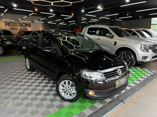 Volkswagen Fox 1.6 MI I Motion Total Flex 8V 5P 2014