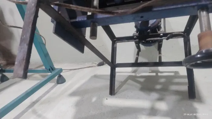 Furadeira horizontal para fabricação de gaiolas 