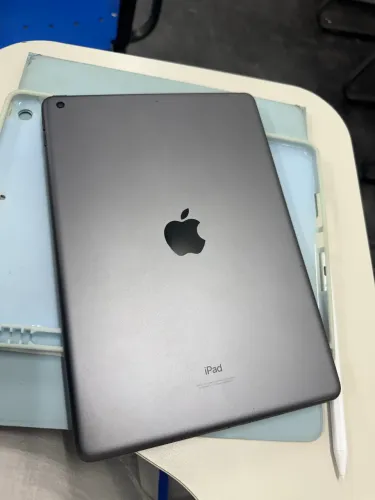 iPad Apple 9a geração 10,2 64gb cinza espacial