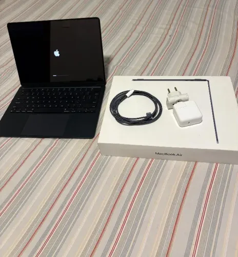 MacBook M3