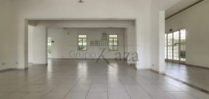 Salão Comercial - Jardim Jacinto - Jacareí - 1.000m² - Aceita Permuta.
