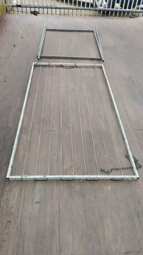 Varal e suporte de pé