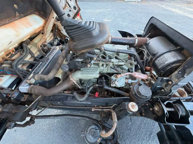 Volkswagen Delivery 8.150, ano/modelo 2011/2012