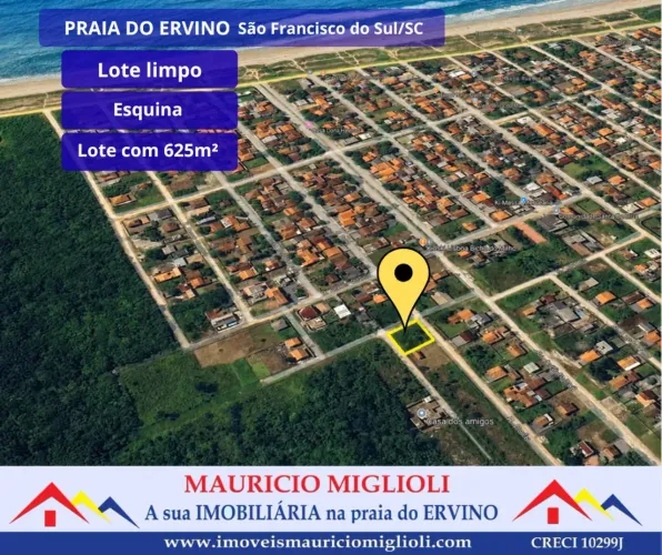 Lote limpo de esquina na Praia do Ervino