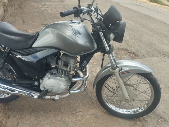 Vendo moto Fan 150