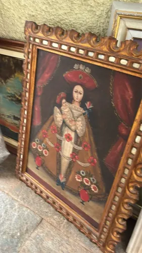 Quadro Sacro Decorativo - Nossa Senhora com Menino Jesus em Moldura Entalhada