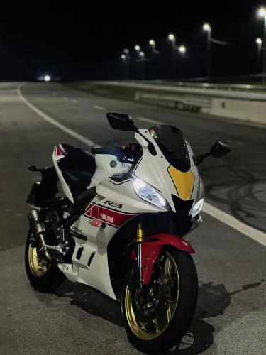 YAMAHA YZF-R3 60th ANNIVERSARY 2023 ? ABS