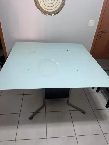 Mesa quadrada 8 lugares 