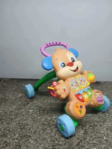 CACHORRINHO ANDADOR COM 7ATIVIDADES FISHER PRICE 
