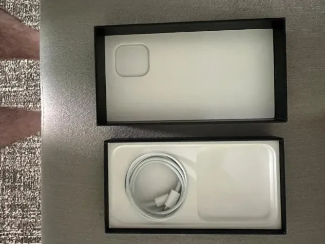 APPLE, IPHONE 15, PRO MAX, 256GB, BRANCO, No.DE SÉRIE MG794Q2MXR, IMEI No. 3566421508841