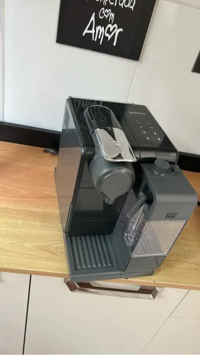 Vendo cafeteira semi nova