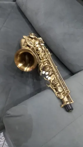Sax alto Eagle SA 500 VG impecável