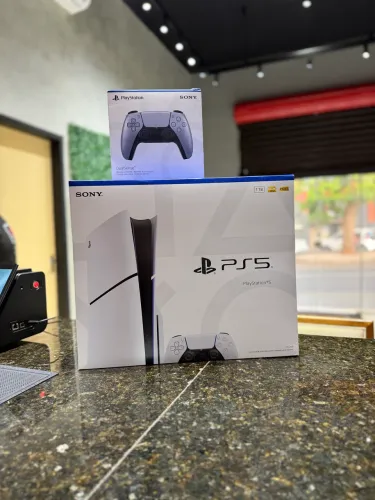 Ps5 Slim Mídia Física Novo Lacrado 1Tb