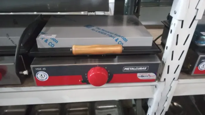   PRENSA Elétrico 45 cm Com  MGE 45 220v Metalcubas