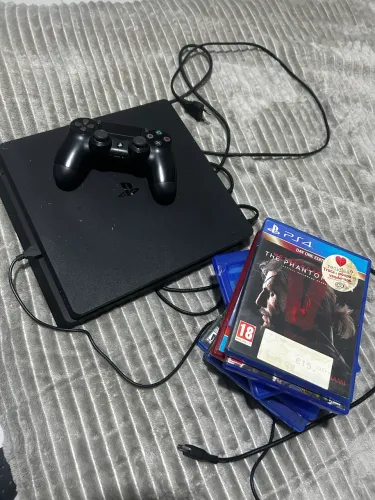 PS 4