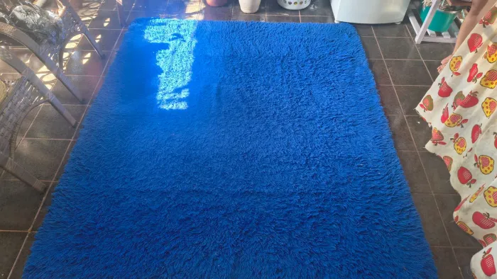 TAPETE DE PELINHO AZUL