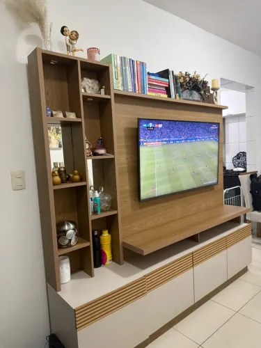 HACK/ ESTANTE PARA TELEVISÃO