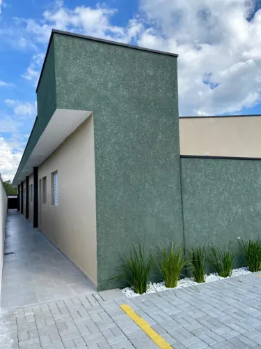 Casa térrea em Világio, na Cidade de Mogi das Cruzes.