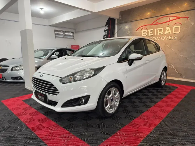 Ford Fiesta SEL 1.6 16V Flex Mec. 5P 2017