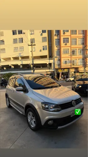 Volkswagen Crossfox 1.6 MI Total Flex 8V 5P 2011