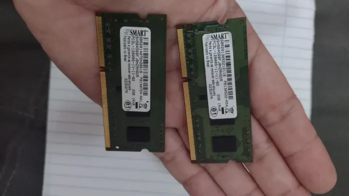 Kit com 2 memórias RAM DDR3L de 2GB cada (para NOTEBOOK) - Total: 4GB.