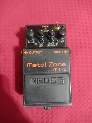 Metal Zone MT-2 modificado (sem caixa)